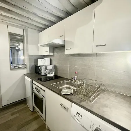 Petit Pres Du Centre - 186 Ruan