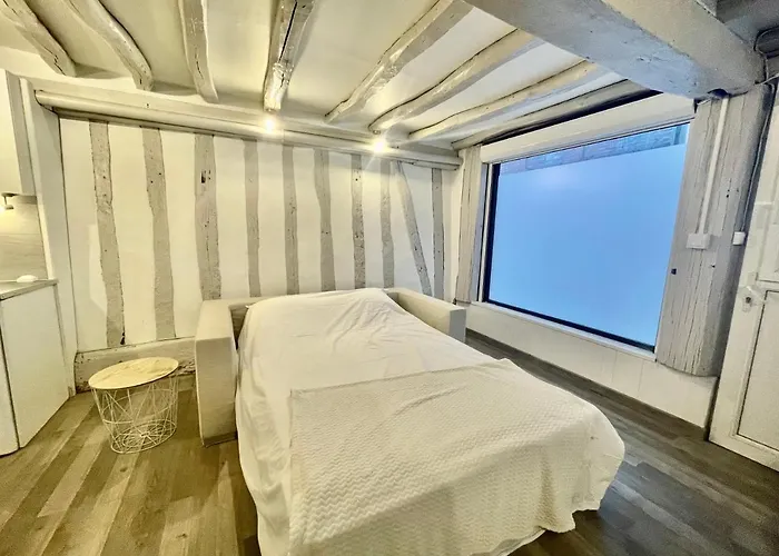 Petit Pres Du Centre - 186